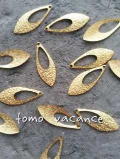 Item thumbnail for item 93a72576-b3fa-4f68-8fdd-2b313213a3c9