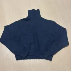 ダークブルー ハイネック クロップドセーター