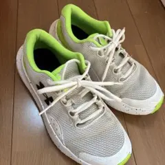 UNDER ARMOUR スニーカー 24cmのサムネイル