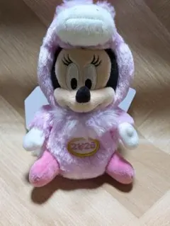 ディズニーリゾート　2026年　干支ぬいぐるみバッジ　ミニー