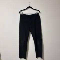 UNIQLO x Theory 黒スラックス