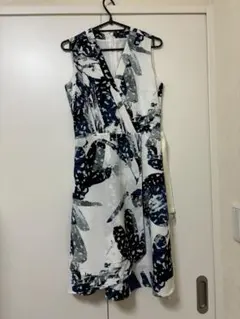 G2000 ノースリーブひざ丈ワンピース