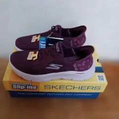 SKECHERS GOwalk バーガンディ スリッポン