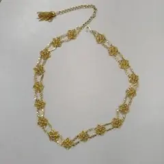 ヴィンテージスタイルのウエストチェーンベルト　ゴールド装飾品