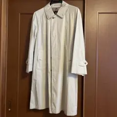ベージュ　トレンチコート バーバリー