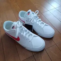 Nike ホワイト/レッド スニーカー