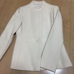 fredy ショートコート　白コーデに