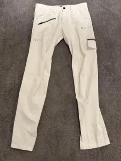 【美品】Oakley オークリーホワイトパンツ ゴルフ　JPN32