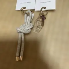 【新品タグ付き】3coinsアクセサリーチャーム２点