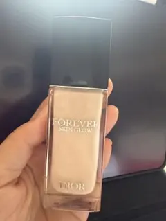 Dior Forever Skin Glow 00 リキッドファンデーションのサムネイル