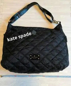 kate spade ブラック ショルダーバッグ　キルティング