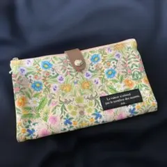 お買得¥2300→¥1800♡花柄可愛い♡マルチ財布ポケット付き