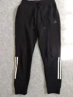 【美品】adidas ブラックスエットパンツ Mサイズ　レディース
