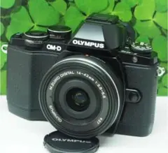 【超美品】Wi-Fi＆高速連写 OM-D E-M10人気の電動パンケーキレンズ