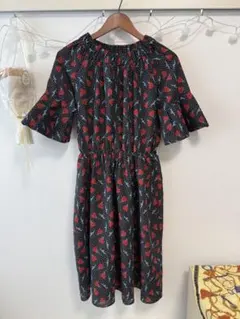 GU×undercoverコラボ 花柄ワンピース