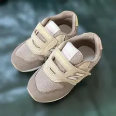 New Balance キッズスニーカー 996 ベージュ/ピンク　14.5