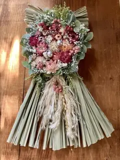 ※salmon pink・mimosaの蕾 優しさのしめ縄リース※