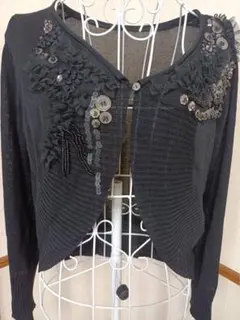 T52 M トクコプルミエヴォル 伸縮性 リブニット 花刺繍 カーデ