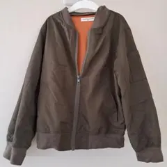 キッズ　NAUGHTY COMPANY ジャケット 130cm　カーキ