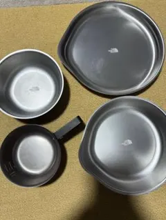 最終値下げノースフェイス食器セットのサムネイル