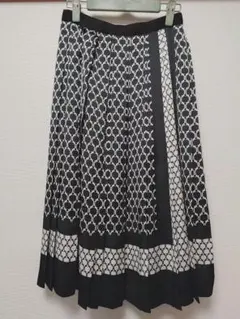 エポカEPOCA プリーツスカート 黒白新品未使用