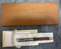 Item thumbnail for item d3c2c9bf-59dd-4e7d-a3a5-f8e09824d4c1