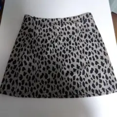 ヒョウ柄タイトスカート ベージュ