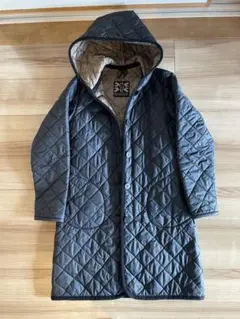 LAVENHAM 黒キルティングコートフード付き