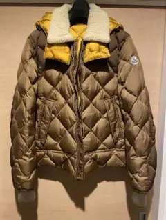 MONCLER ダウンジャケット