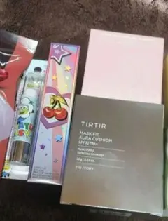 TIRTIRを含んだコスメ4点セット