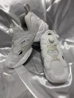 Item thumbnail for item f5dec5b3-c2c0-4119-bdb9-de5d5a3549ad