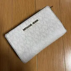 マイケルコース　レザー　二つ折り財布　レザー