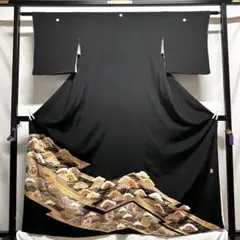 【909】金彩•友禅•金駒刺繍 黒留袖
