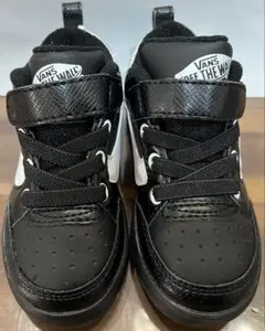 VANS -OFF THE WALL-ハイカットスニーカー 15cm