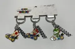 USJ　スーパーニンテンドーワールド　マリオカート　キーチェーンセット