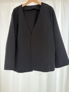 【1回着用のみ美品】ノーカラージャケット 黒　セレモニー