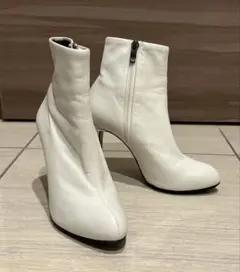 ホワイト ブーツ