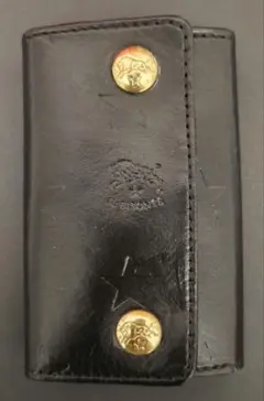 ベ*ア様 イルビゾンテ　レザーキーケース 黒 星型エンボス　IL BISONTE