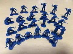 ワンピース、海軍兵士　フィギュアセット 24体