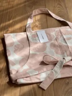 マリメッコ　エプロン