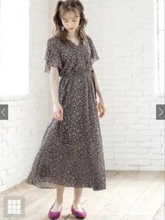 GRL グレイル 小花柄Vネックフレアスリーブワンピース モカ