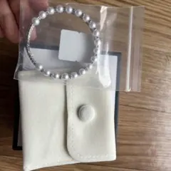 シルバービーズバングル・パールデザイン