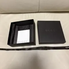 GUCCI ギフトボックス 空箱 リボン付きのサムネイル