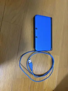 ニンテンドー3DS LL 青と黒 USBケーブル付き