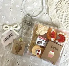 ガチャ詰めポーチ　街の人気のケーキ屋さん☺︎ ミニチュア　ガチャガチャ