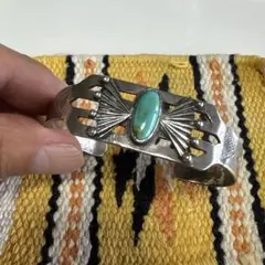 vintageナバホ族シルバーバングル インディアンジュエリーターコイズ！！