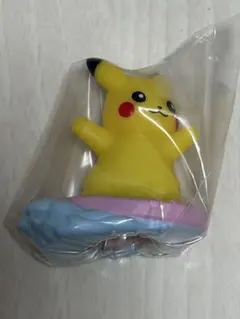 ポケモンキッズ　ピカチュウ　なみのりピカチュウ
