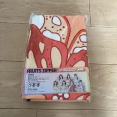 鎮西寿々歌さん FRUITS ZIPPER GiGO フード付きタオル