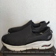 Skechers ArchFit ブラックスリッポン26.5cm