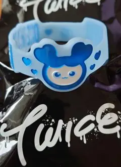 TWICE　THIS IS FOR　ランダム蓄光ラバーバンド【2種】